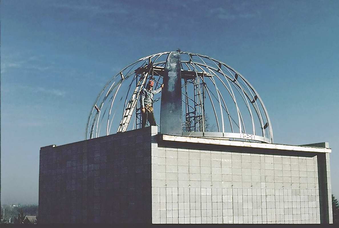 Nov 1981 - Gerry Samolyk, first skin on Z Dome