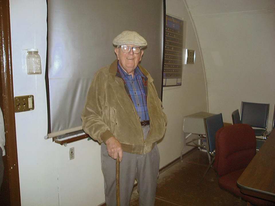 Bill Albrecht in 2001 - In the Quonset during the 2001 AAVSO Spring Meeting tour of the MAS Observatory