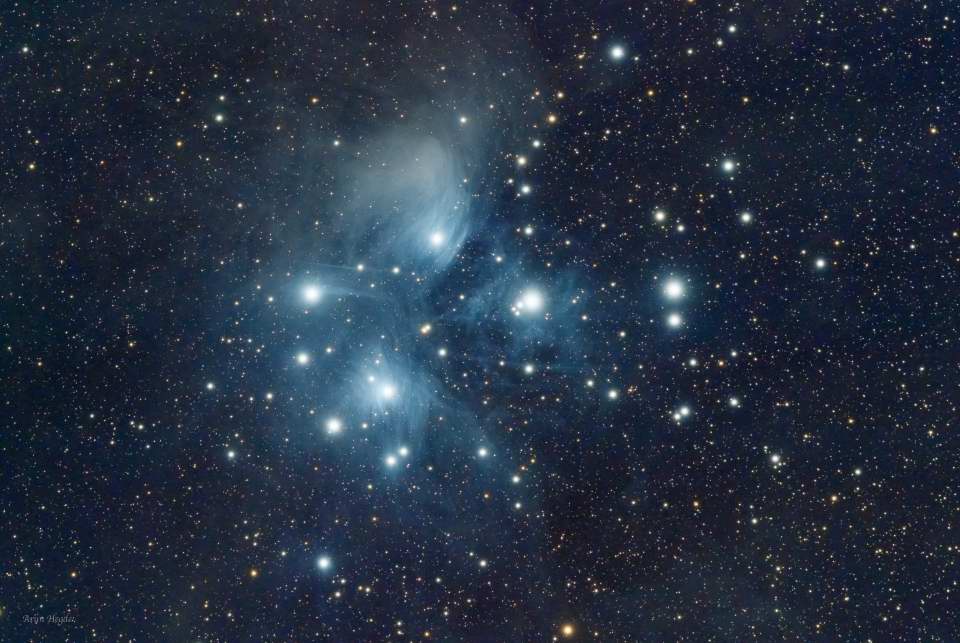 M45 - The Pleiades by Arun Hegde 
