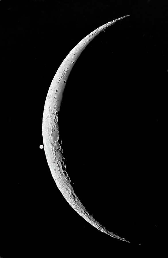 Jupiter Moon Conjunction by John Asztalos