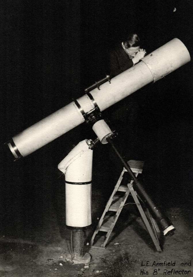1933 - Armfield's 8 in in his backyard