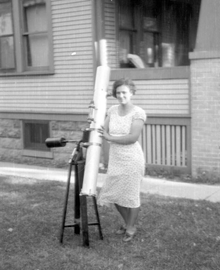 Dorothy Armfield with her 4-inch reflector