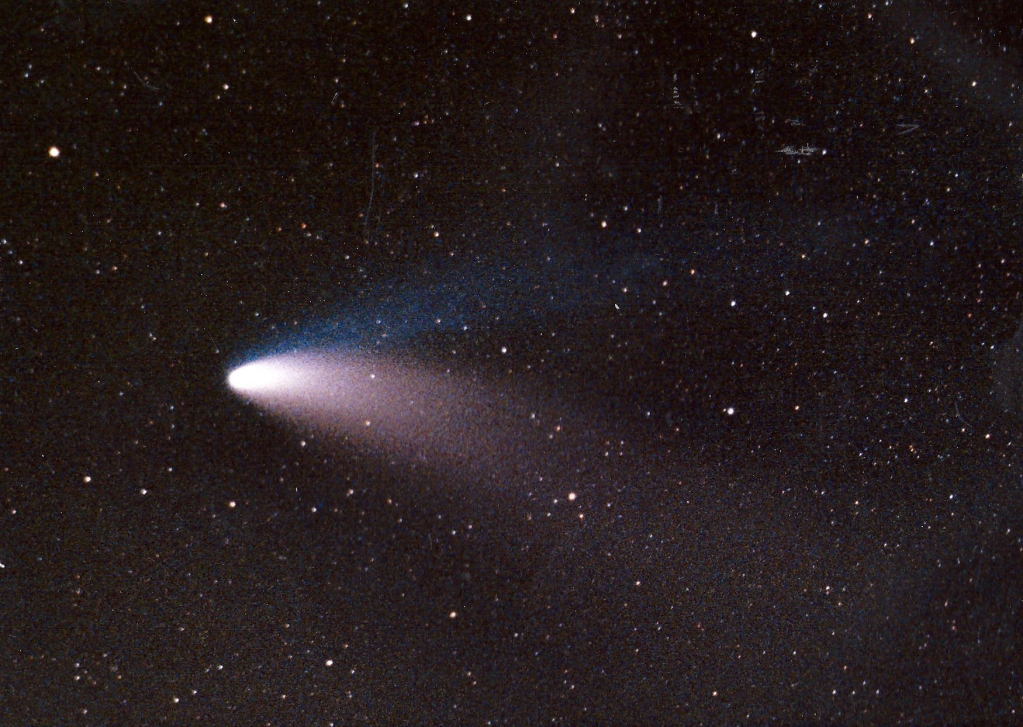 Comet 
		Hale-Bopp   by Unknown 