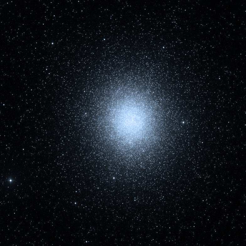 NGC 5139 - 
		Omega Centauri by Frank Kenney 