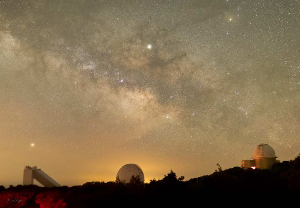 Milky Way over Kitt Peak by Arun Hegde 